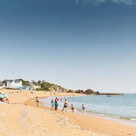 Maison Spacieuse Et Agreable A 200m De La סן נזאר